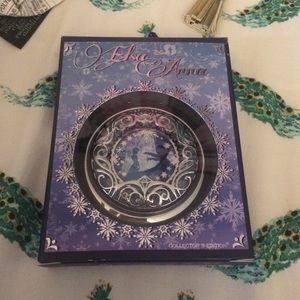 Sold out Disney x Sephora collab Elsa&Anna compact